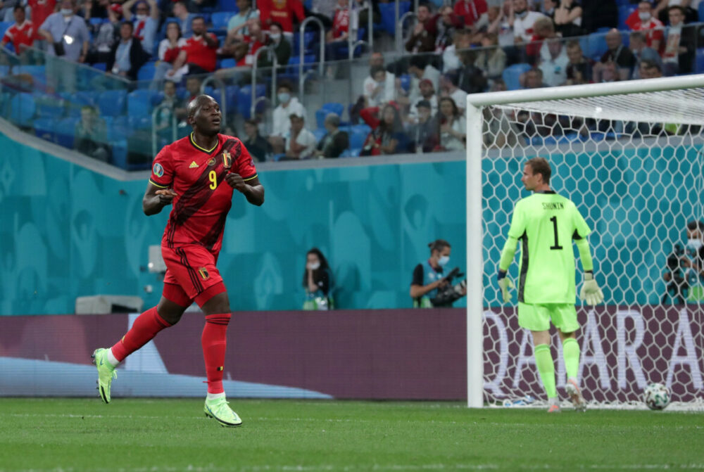 Lukaku marcou dois gols contra a Russia