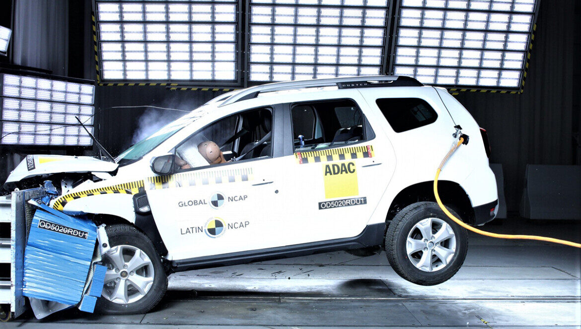 O Renault Duster nacional levou zero no teste de impacto