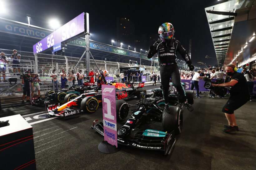 Hamilton vence GP da Arábia Saudita