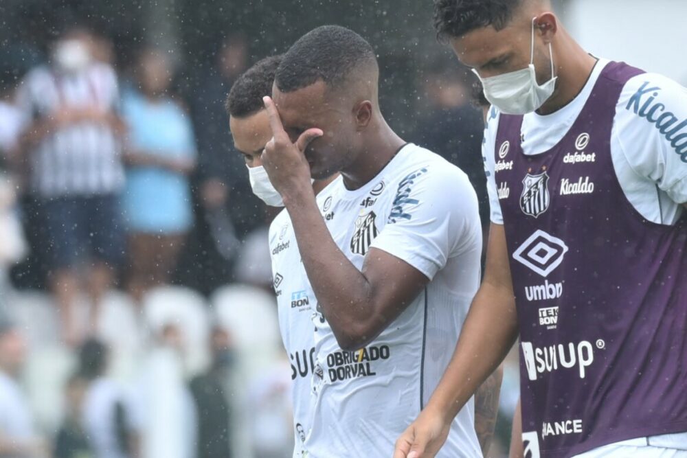 Santos perdeu para o Botafogo-SP, na Vila Belmiro