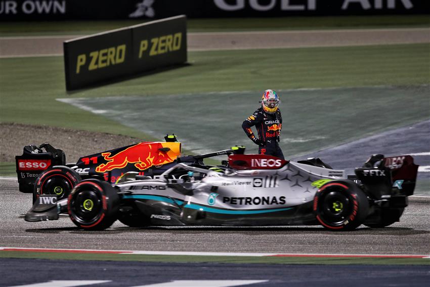 Lewis Hamilton e Sergio Perez