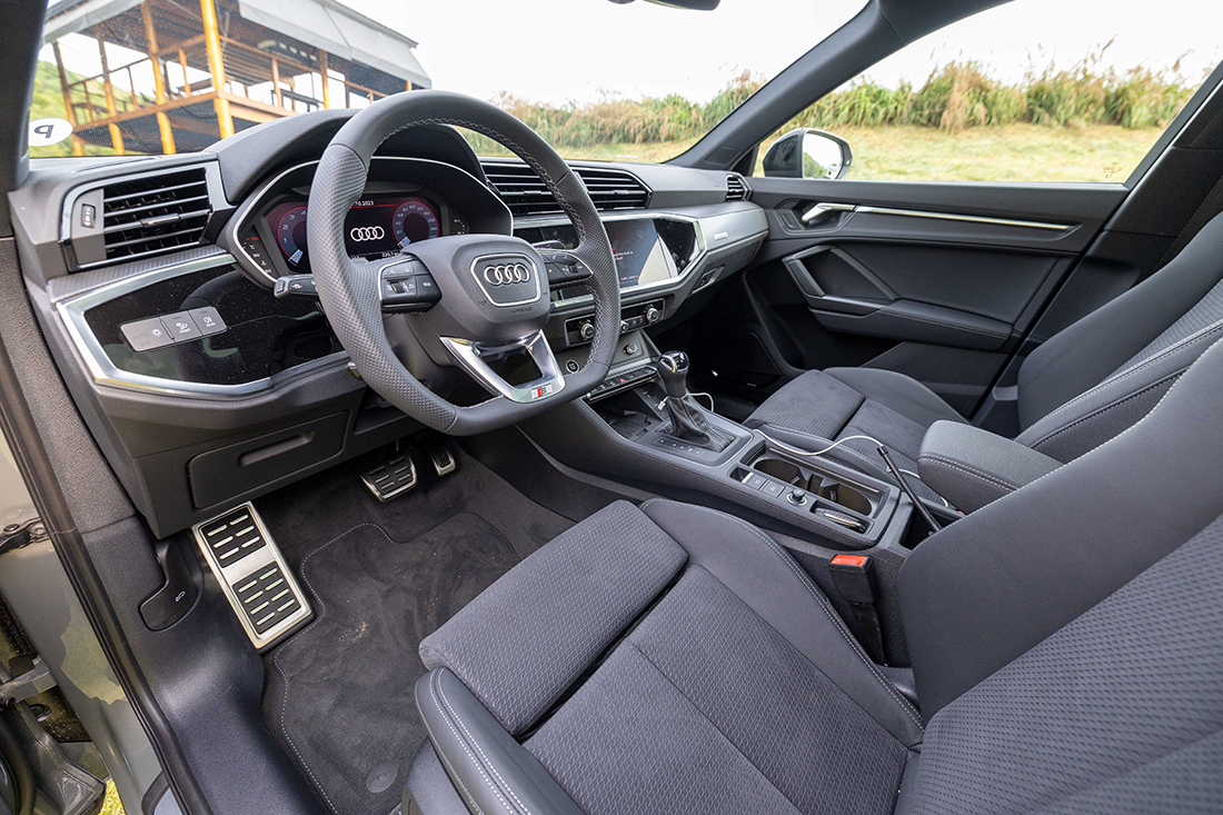 Audi Q3 Anniversary Edition - Interior
