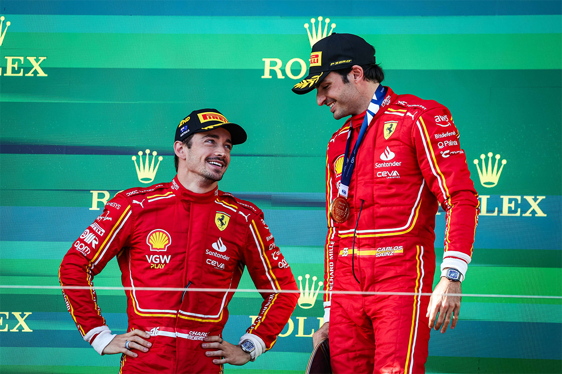 Sainz vence na Austrália com dobradinha da Ferrari; Verstappen e Hamilton abandonam