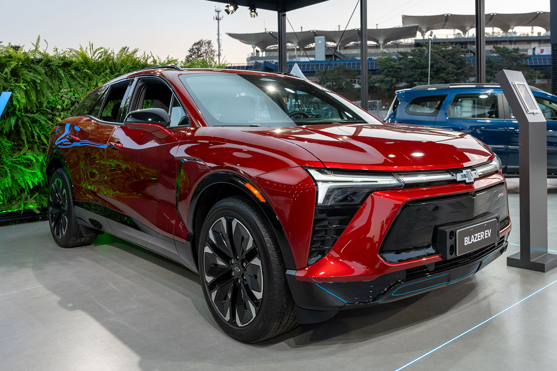 Chevrolet Blazer EV é superequipado e terá preço competitivo