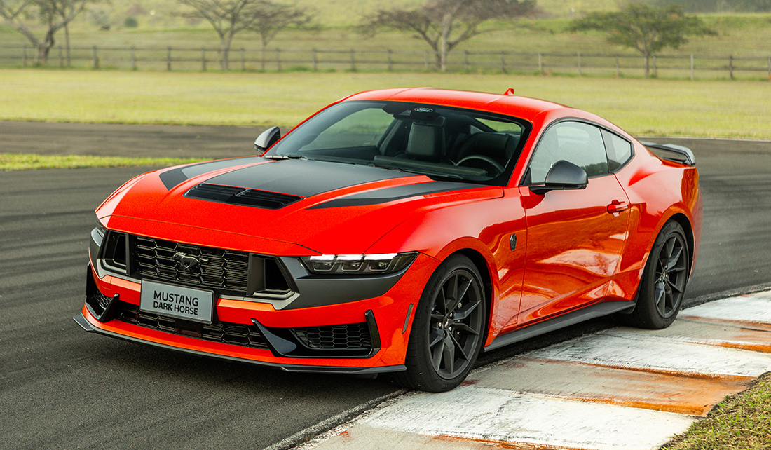 Ford Mustang Dark Horse