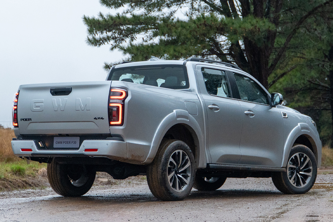 GWM Poer P30 - Traseira